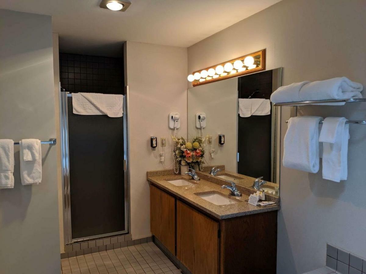 Surestay Hotel By Best Western Chilliwack Exterior photo